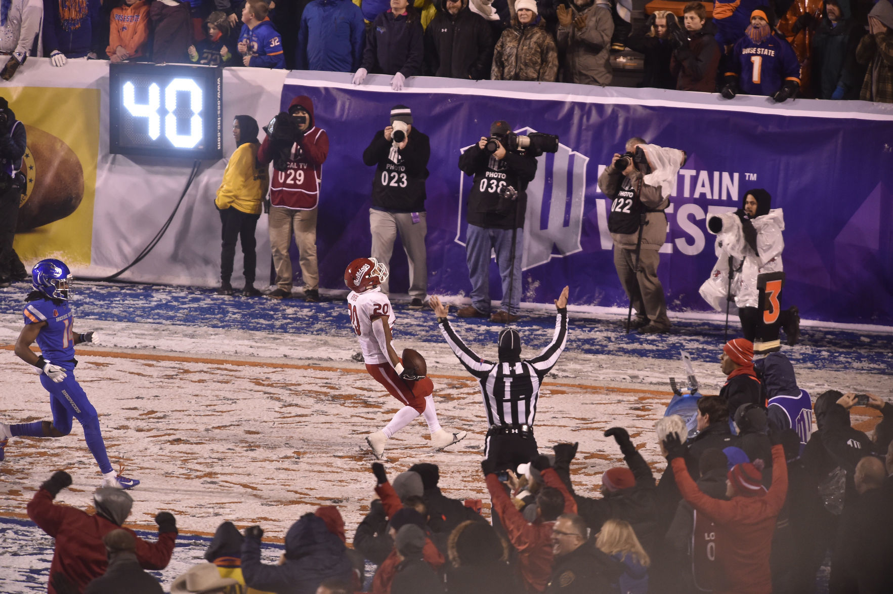 Boise State takes on Fresno State